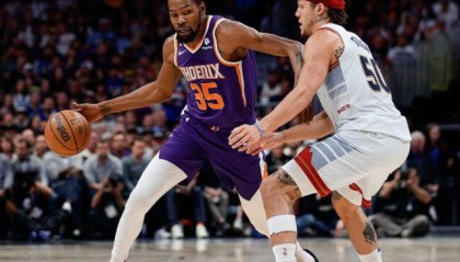 pp电子-布克KD灯枯油尽 疲软的艾顿？受伤的保罗？谁能救主