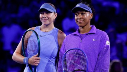 阿尼西莫娃2-1逆转战胜大坂直美，美网决赛将对阵萨巴伦卡